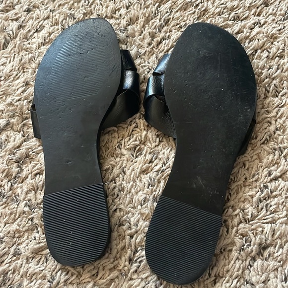 Black flat slides - Picture 3 of 3